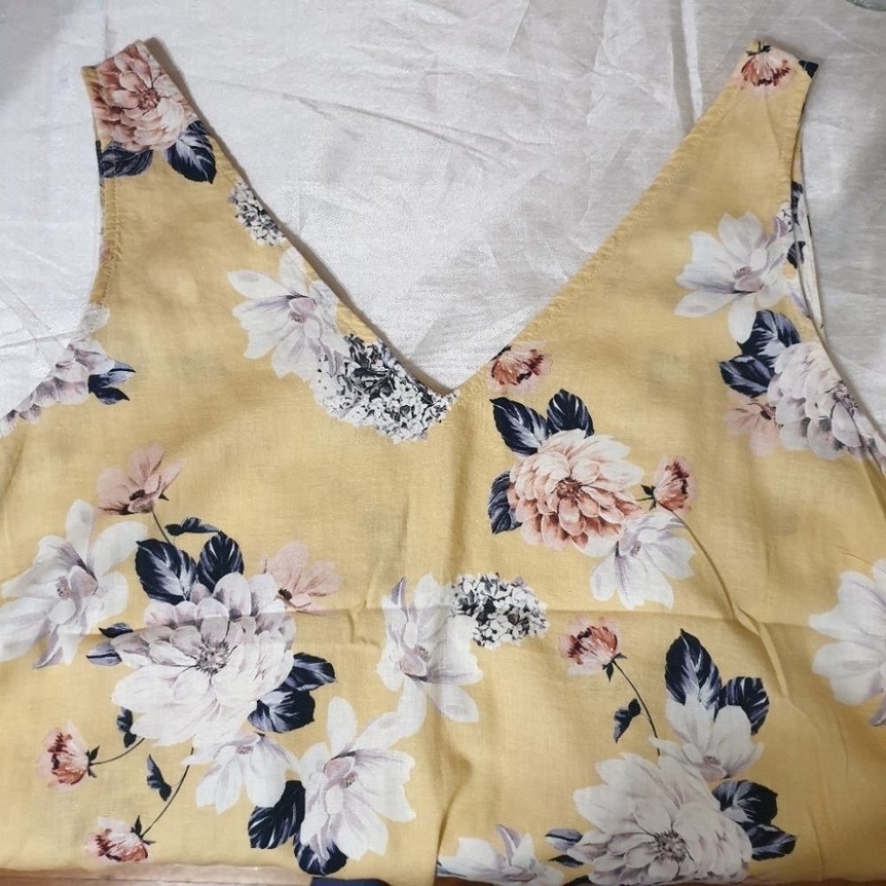 Just Jeans AU-16 Yellow Floral Design Sleeveless Singlet Top NWOT - Picture 10 of 11